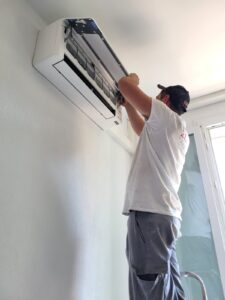 Employé zenclim maintenance